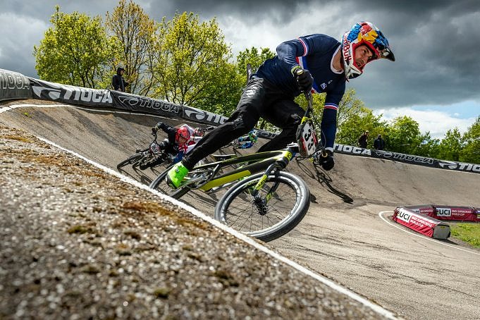 UCI WORLD CUP DUAL KOMMT Nach JAPAN